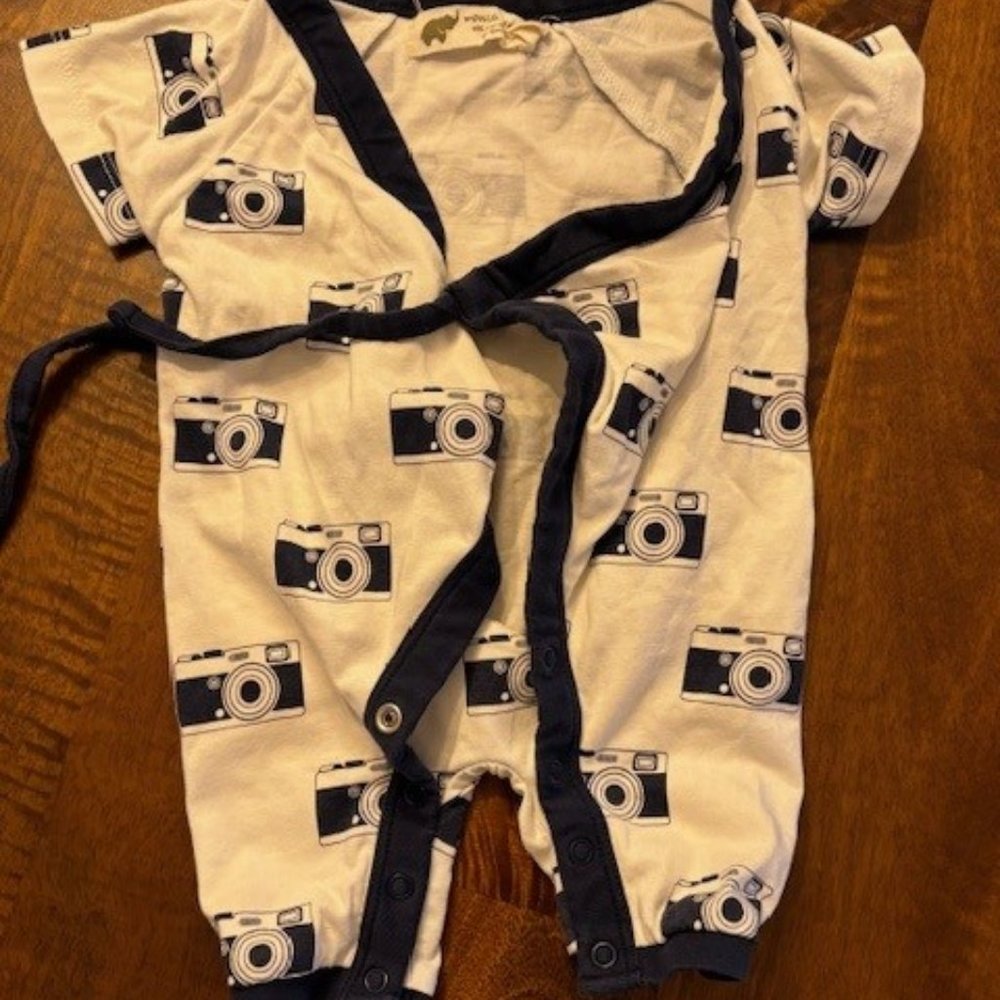 Monica & Andy Organic Cotton Short Sleeve Romper, Navy Cameras